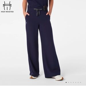 High Waisted Allison Ultra Wide Leg Scrub Pants
Regular Lenght
Navy Blue